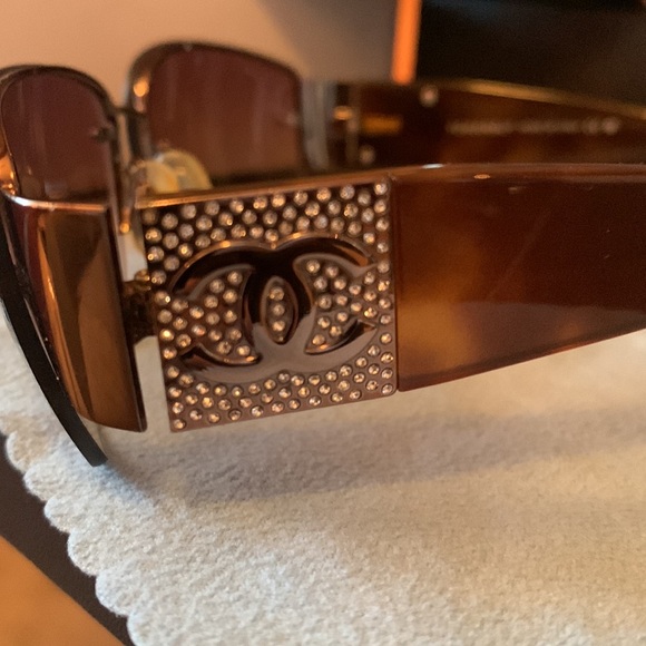 💎Rare Vintage CHANEL sunglasses - Picture 5 of 8